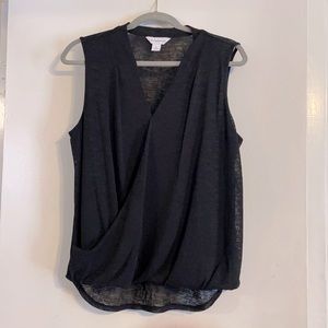 Sleeveless dress top